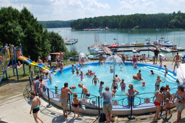 Mini-aquapark i baseny przy przystani